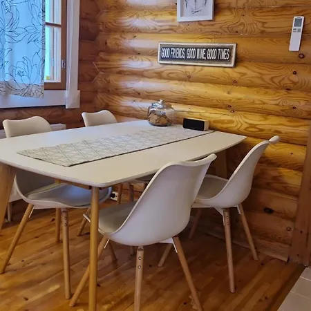 Honkahimos 7, Pohjois-huippu, דירה Jämsä